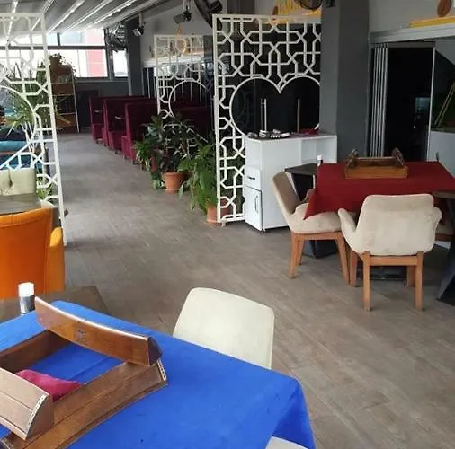 Ozturk Αττάλεια