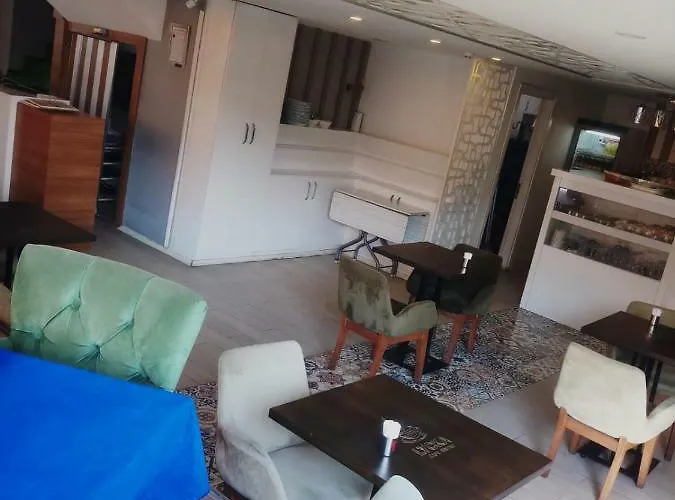 Ozturk Ξενοδοχείο *