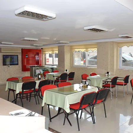 Ozturk Hotel *